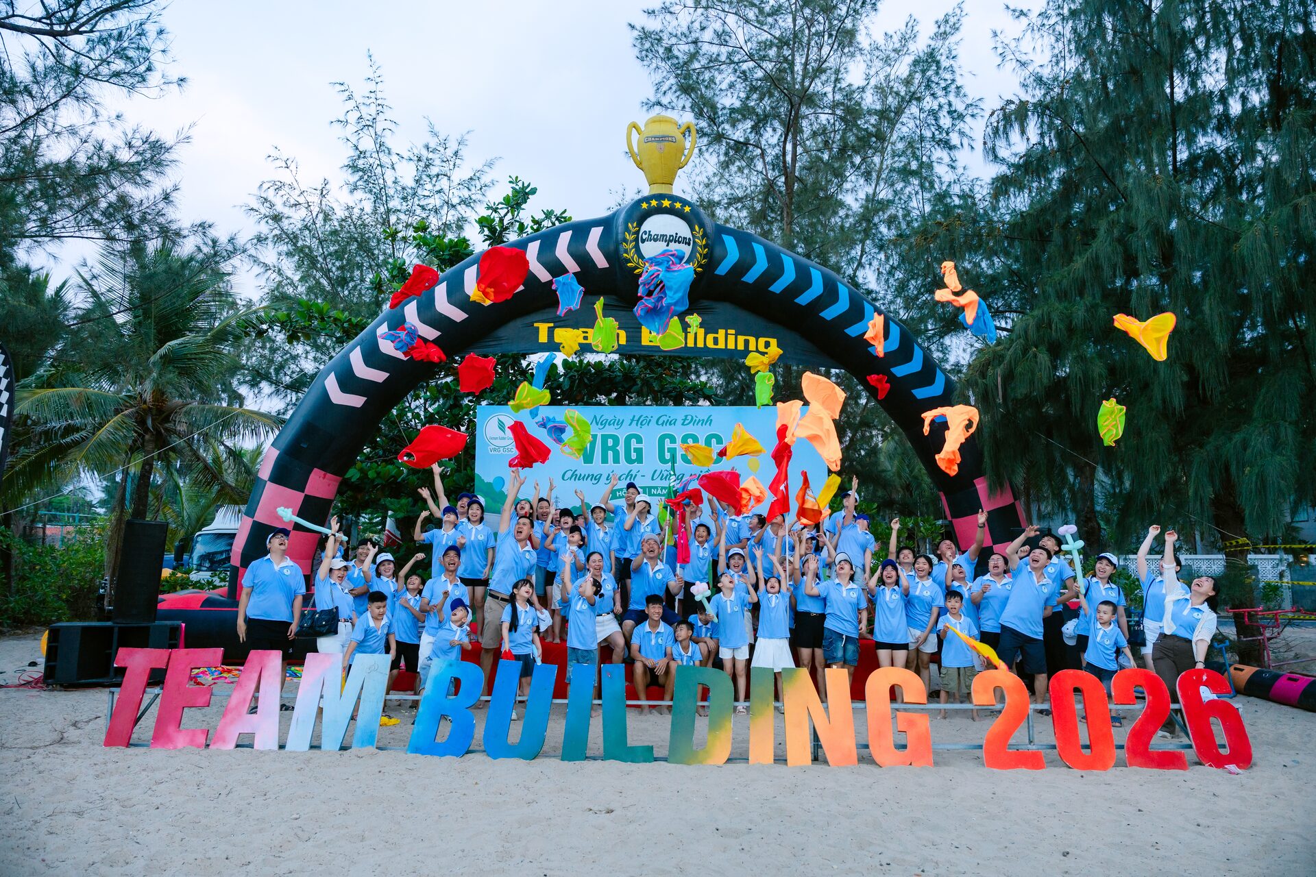 Khoảnh Khắc Bùng Nổ